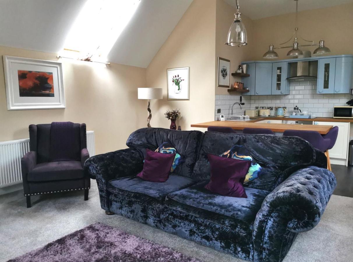 The Coach House Apartment At Cefn Tilla Court, Usk Luaran gambar