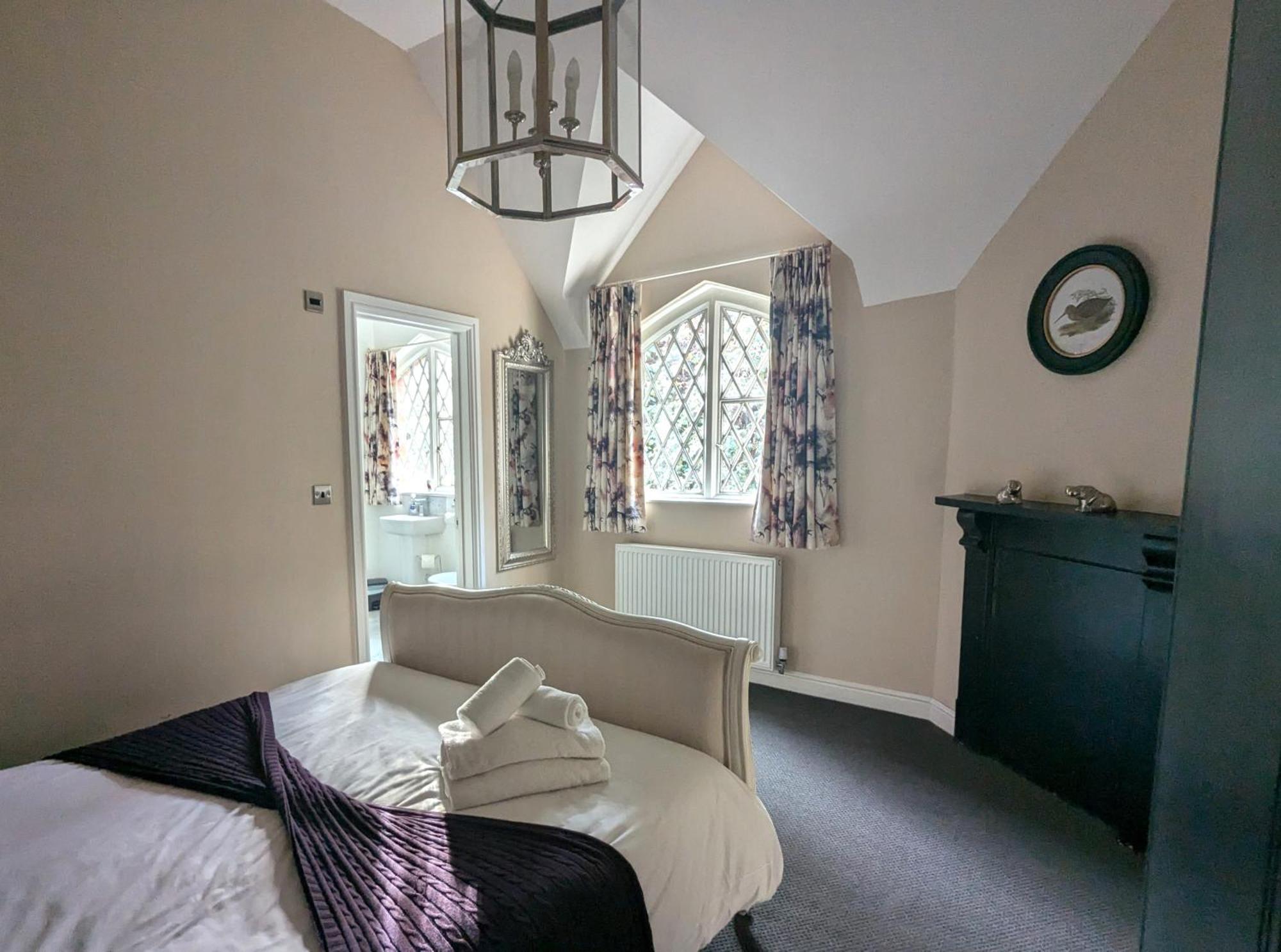 The Coach House Apartment At Cefn Tilla Court, Usk Luaran gambar